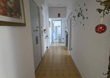 Corridoio - Trilocale via Antonio Gramsci, 40, Catanzaro - foto 8