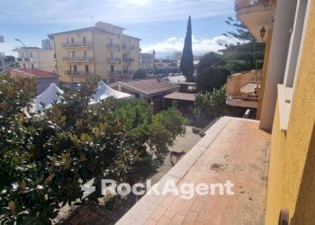 Vista - Office via Mazzini, 73, Montepaone - photo 9