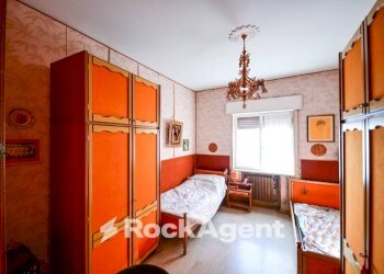 Camera da letto - Quadrilocale via Bambinello Gesù, 24, Catanzaro - foto 24