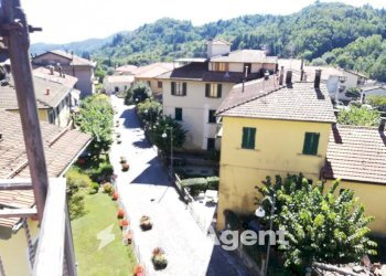 Vista - Four-room apartment via Risorgimento, 127, San Marcello Piteglio - photo 4