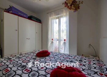 Camera da letto - Four-room apartment via San Martino, Stalettì - photo 21