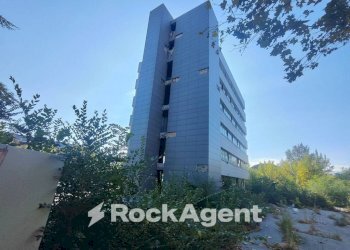 Facciata - Other via Alfieri Maserati, 7, Bologna (neighborhood San Donato) - photo 1