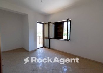 Camera da letto - Bilocale via Cavour, Nocera Terinese - foto 6