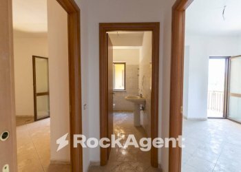 Corridoio - Bilocale via Cavour, Nocera Terinese - foto 15