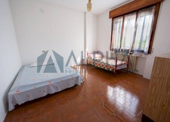 Camera da letto - Villa via Cavo, Borgocarbonara - foto 4