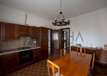 Cucina - Villa via Cavo, Borgocarbonara - foto 11