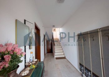 Corridoio - Villa via Cavo, Borgocarbonara - foto 12