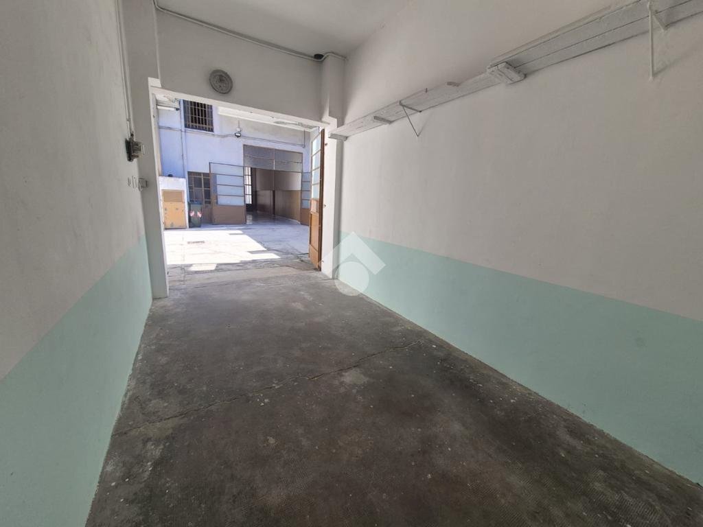 Box Via Limone, Torino (zona San Paolo) - foto 2