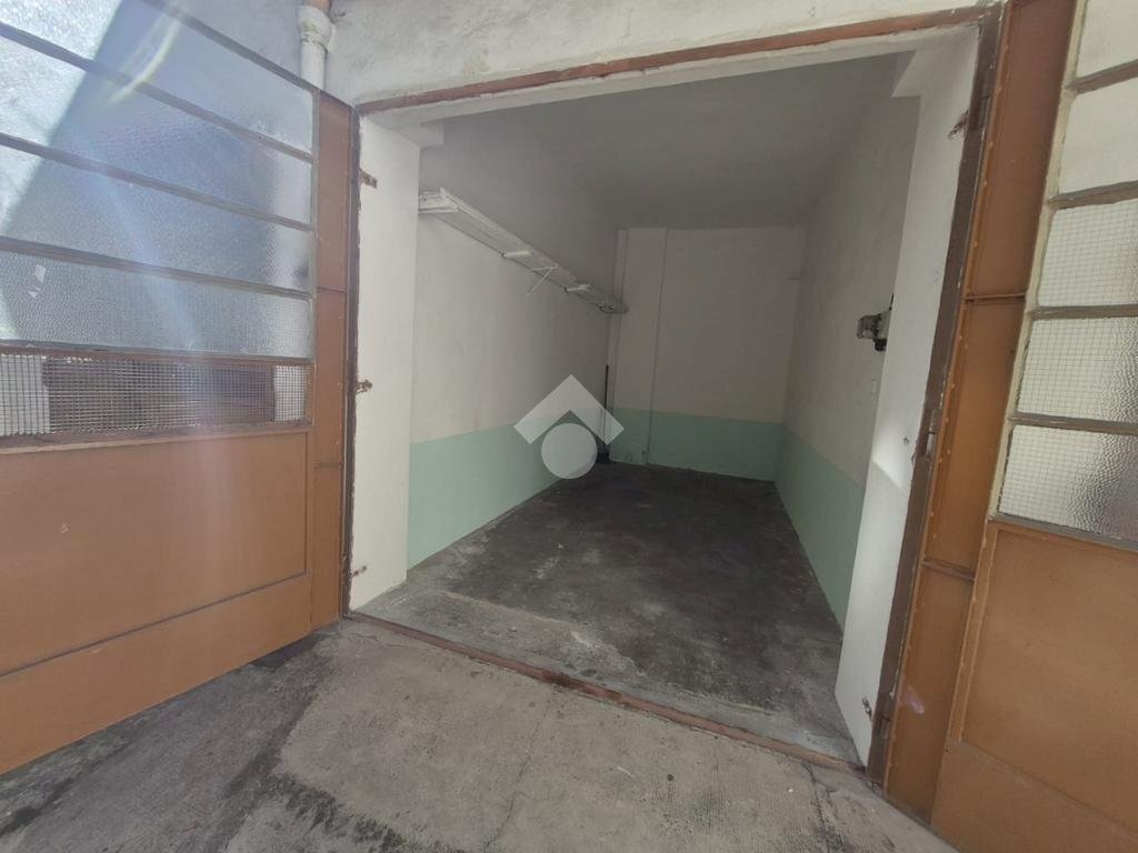 Box Via Limone, Torino (zona San Paolo) - foto 3