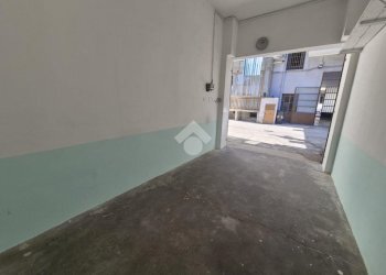 Box Via Limone, Torino (zona San Paolo) - foto 1