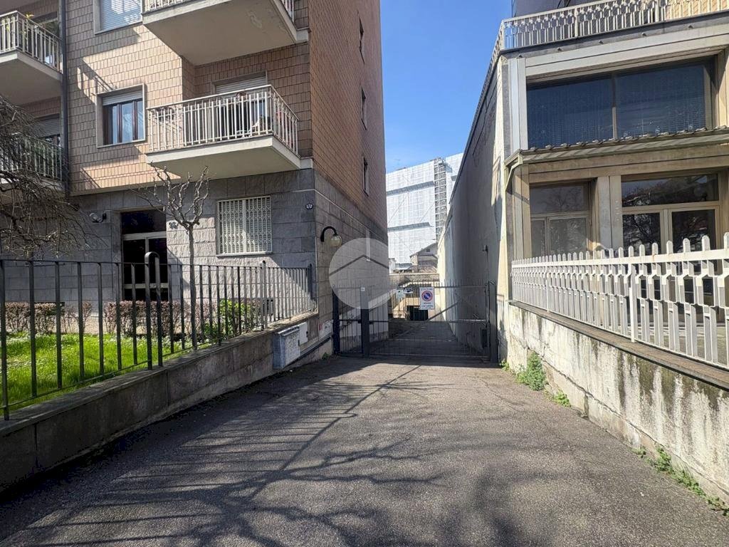 Box Via Borgaro, Torino (zona Madonna Campagna) - foto 1