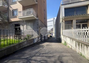 Box Via Borgaro, Torino (zona Madonna Campagna) - foto 1