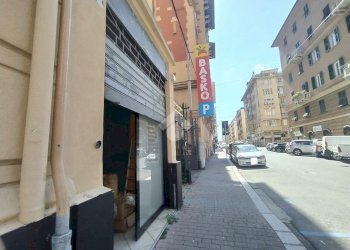 Shop Via della Libertà, Genova (neighborhood Foce) - photo 7