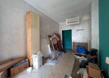 Shop Via della Libertà, Genova (neighborhood Foce) - photo 8