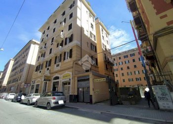 Shop Via della Libertà, Genova (neighborhood Foce) - photo 10