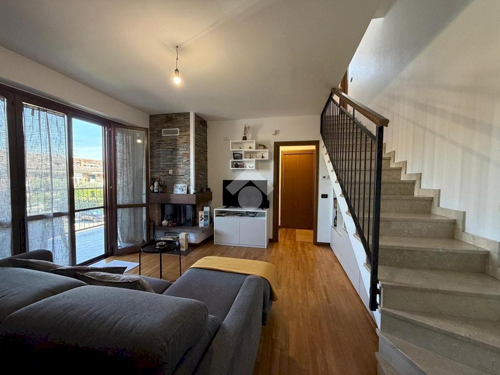 Three-room apartment Via Pegaso, Mediglia - photo 2