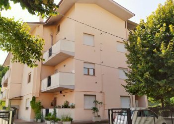 facciata - Appartamento Via Alcide De Gasperi 17, Manoppello - foto 1