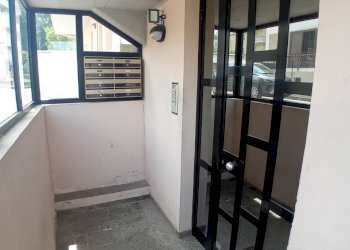 06 ENTRATA PALAZZO - Four-room apartment Via Alcide De Gasperi 17, Manoppello - photo 6