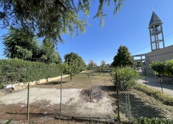 giardino - Villa Via Sibilla Aleramo 6, Cepagatti - foto 4