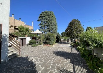 giardino - Villa Via Sibilla Aleramo 6, Cepagatti - foto 10