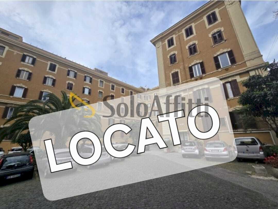 WhatsApp Image 2026-04-28 at 13.48.47.jpeg - Three-room apartment Piazza di Santa Croce in Gerusalemme 1, Roma - photo 1