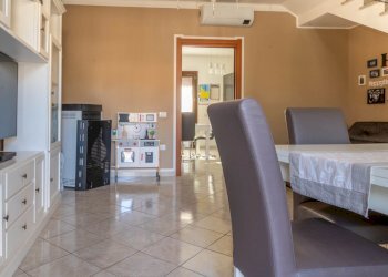 4.jpg - Villa a Schiera Uta - foto 4