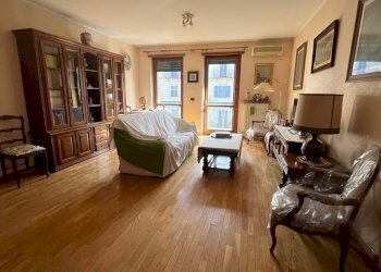 IMG_8285.jpg - Quadrilocale Corso Casale 311, Torino (zona Sassi) - foto 2