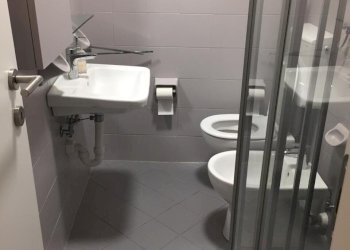 Foto bagno.jpg - Bilocale Via Castelmaraldo 29, Modena (zona Circoscrizione 1) - foto 9