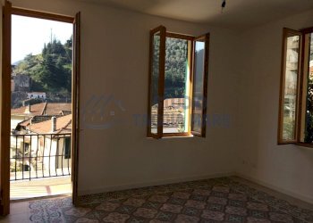 Sala.JPG - Casa indipendente via Privata Nostra Signora della Neve, Badalucco - foto 5