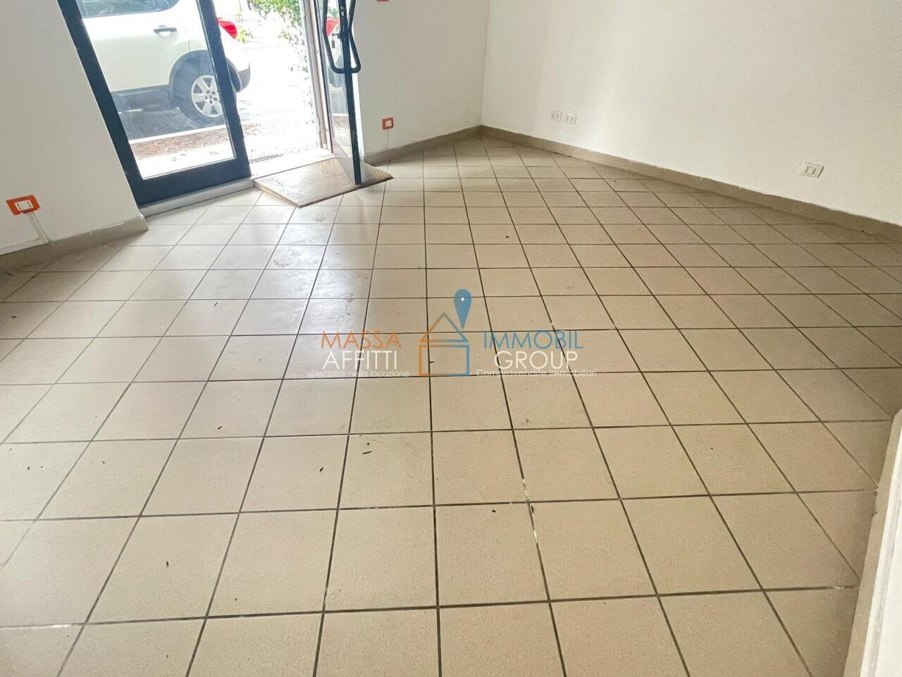 WhatsApp Image 2023-06-13 at 19.43.17.jpeg - Commercial Premises Via Benedetto Croce 24, Massa - photo 2