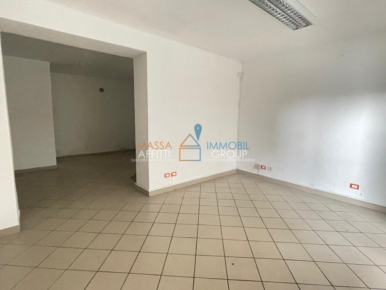 WhatsApp Image 2023-06-13 at 19.43.17 (1).jpeg - Commercial Premises Via Benedetto Croce 24, Massa - photo 3