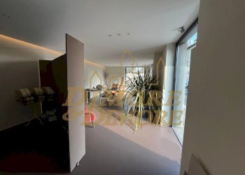 yy.jpg - Locale Commerciale Sesto Calende - foto 17