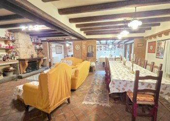 WhatsApp Image 2026-03-25 at 11.26.35 (1).jpeg - Villa Aci Castello - photo 1