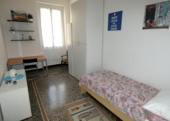 P1170238.JPG - Appartamento Via Agostino Castelli, Genova (zona Sampierdarena) - foto 8