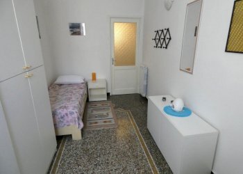 P1170242.JPG - Appartamento Via Agostino Castelli, Genova (zona Sampierdarena) - foto 10