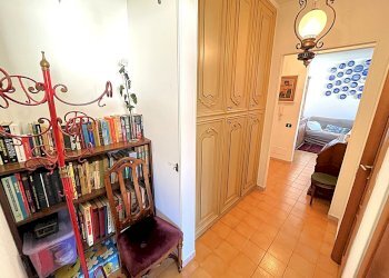 image00042.jpeg - Appartamento Via Giovanni Battista Pergolesi 39, Genova (zona Rivarolo) - foto 19