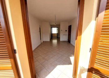 sala - Four-room apartment Via Poggiole, Vernio - photo 13