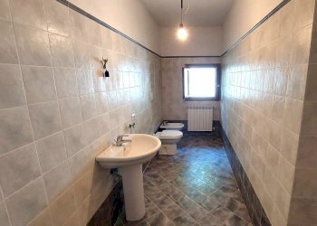 bagno - Four-room apartment Via Poggiole, Vernio - photo 24