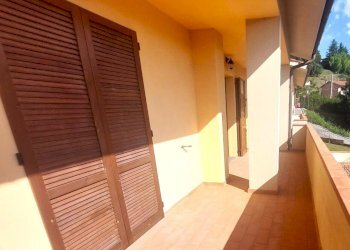 terrazza - Four-room apartment Via Poggiole, Vernio - photo 4