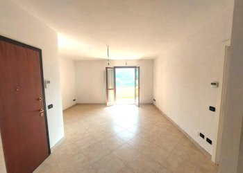 sala - Four-room apartment Via Poggiole, Vernio - photo 5