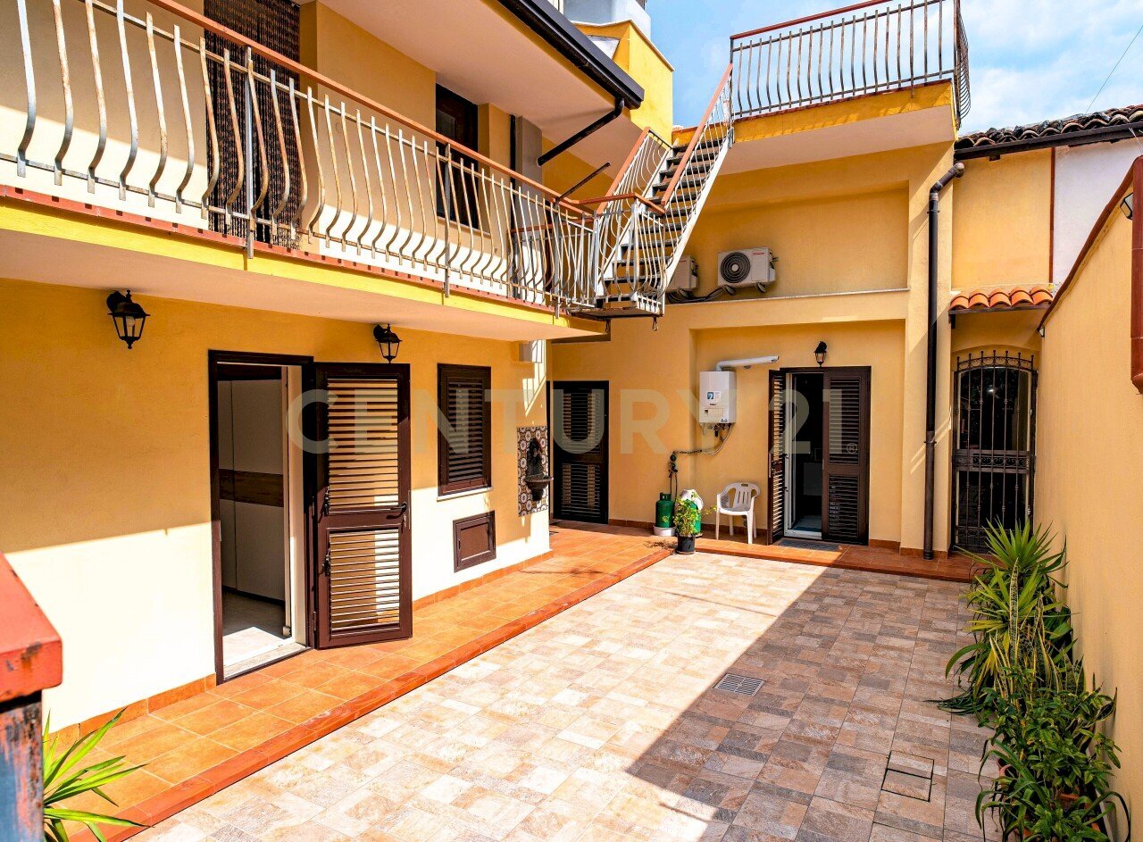 1.jpg - Independent house Via Stella 15, Catania - photo 1