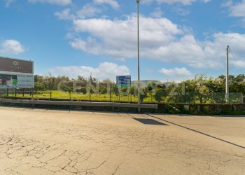 Terreno La Punta (1).jpg - Terreno edificabile Viale Andrea Doria 2, San Giovanni la Punta - foto 2