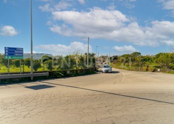 Terreno La Punta (2).jpg - Terreno edificabile Viale Andrea Doria 2, San Giovanni la Punta - foto 3