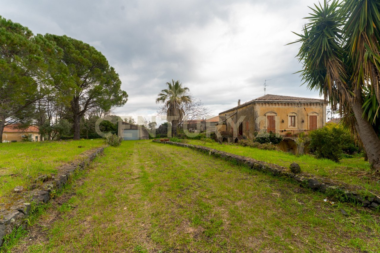 Via Armando Diaz Pisano Zafferana (10).jpg - Casa indipendente Via Armando Diaz 83, Zafferana Etnea - foto 1