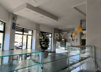 10.jpg - Commercial Premises Viale delle Medaglie D'Oro 88, Catania - photo 10