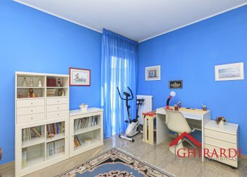 5.1 CAMERA2.jpg - Appartamento VIA CESARE PAVESE 4B, Genova (zona Prà) - foto 17