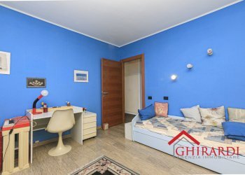 5.2 CAMERA2.jpg - Appartamento VIA CESARE PAVESE 4B, Genova (zona Prà) - foto 18