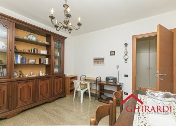 6.4 CAMERA3.jpg - Appartamento VIA CESARE PAVESE 4B, Genova (zona Prà) - foto 23