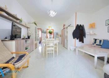 soggiorno - Appartamento Via Giovanni Borraccino 8, Taranto - foto 5