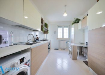 cucina - Appartamento Via Giovanni Borraccino 8, Taranto - foto 7